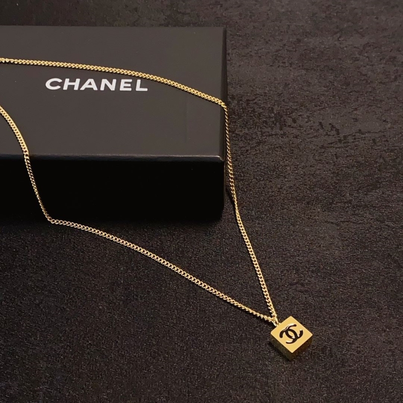 Ch**el necklaces